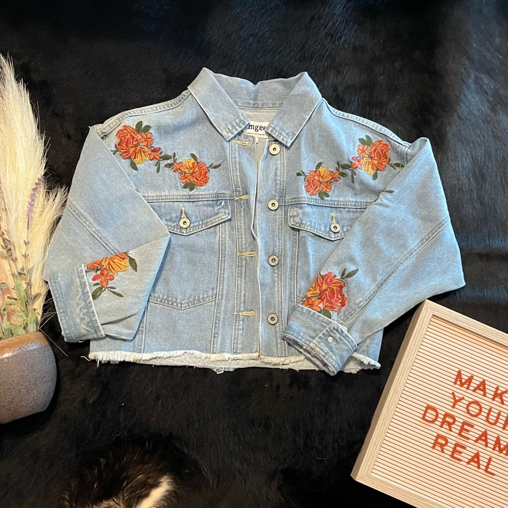 Umgee Size Small Cropped Floral Jean Jacket